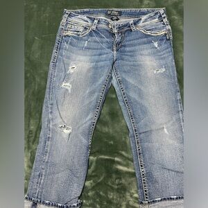 Silver Suki Capris. Size 34